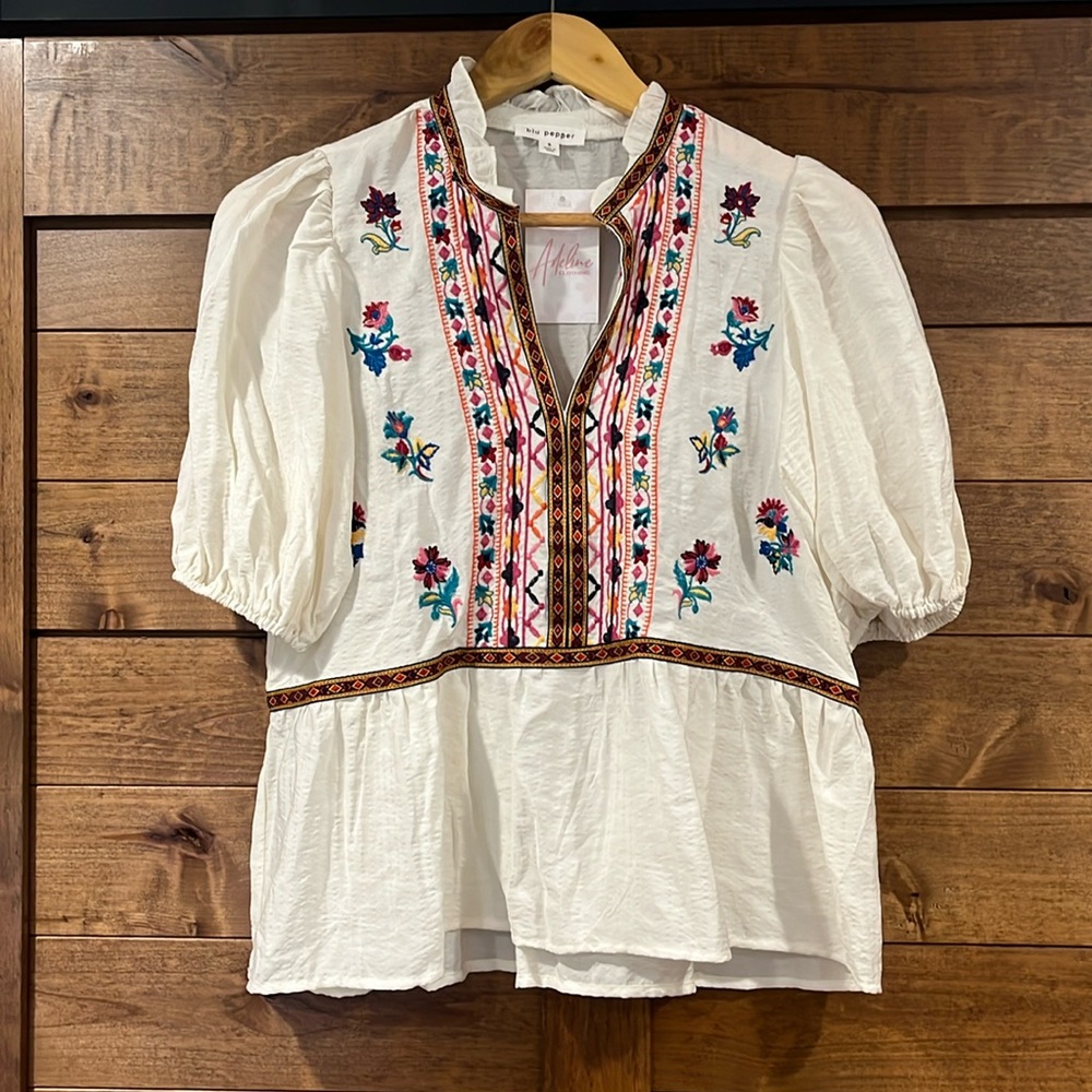 Blu Pepper women’s blouse - NWT - small